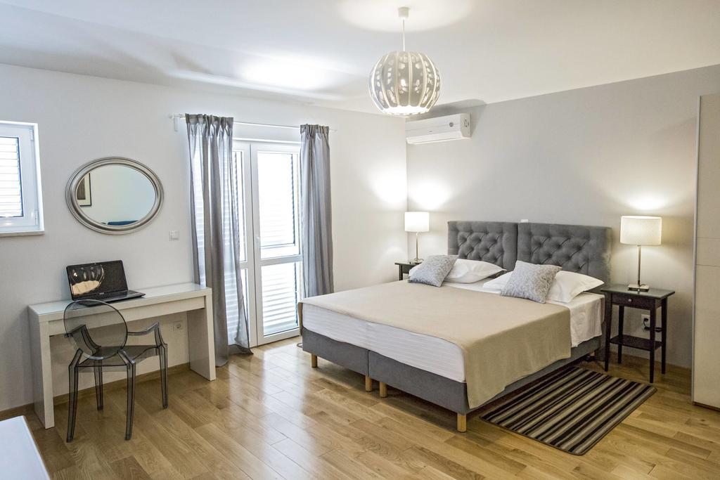 Rooms Margarita Stobrec Exterior photo