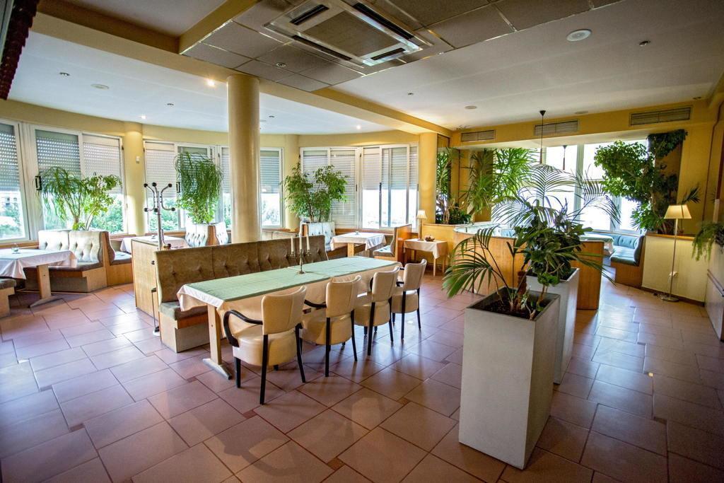 Rooms Margarita Stobrec Exterior photo